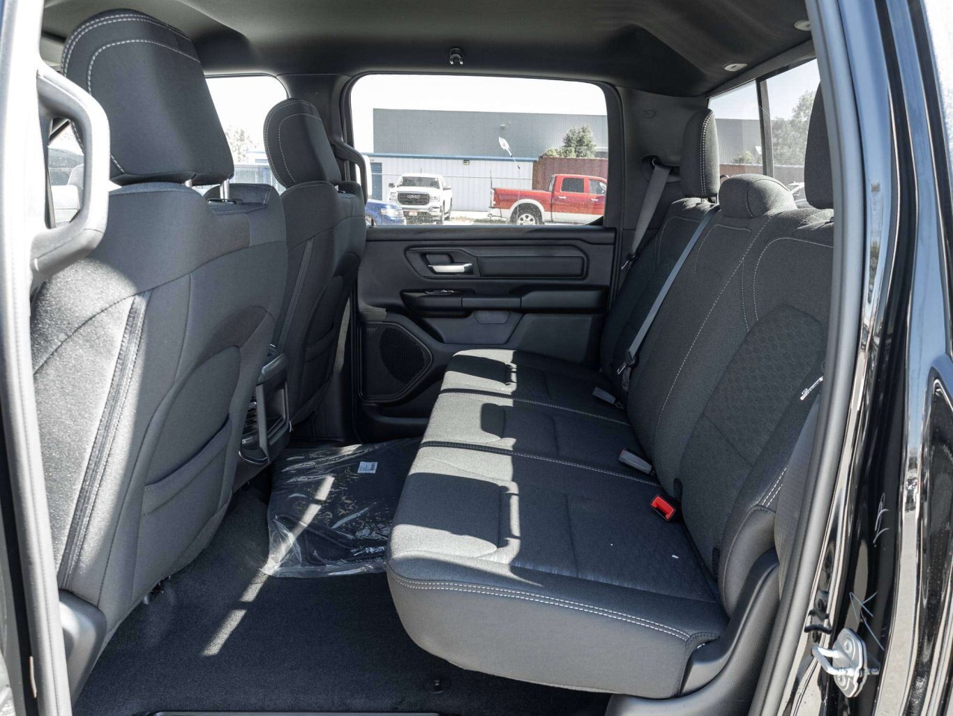 2027 Ram 1500 Express 4x4 Crew Cab 5'7 Box