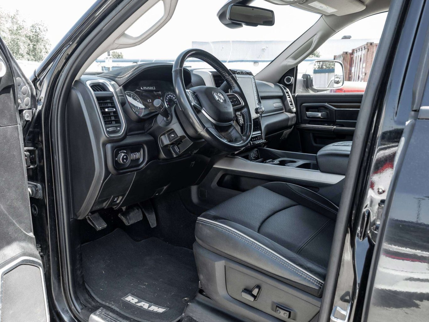 2022 Ram 3500 LARAMIE 12 6.7L DIESEL 5TH WHEEL PREP