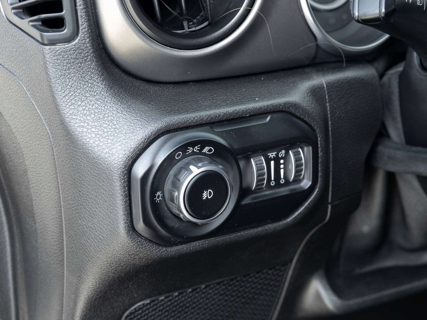 2019 Jeep Wrangler SPORT AC AUTO FREASH TRADE CHEAP GAS
