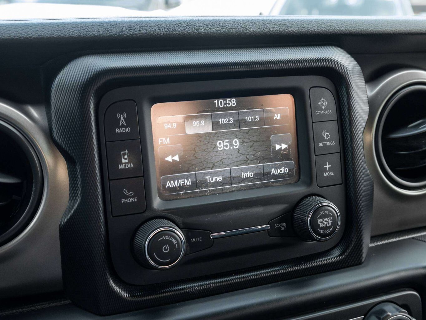 2019 Jeep Wrangler SPORT AC AUTO FREASH TRADE CHEAP GAS