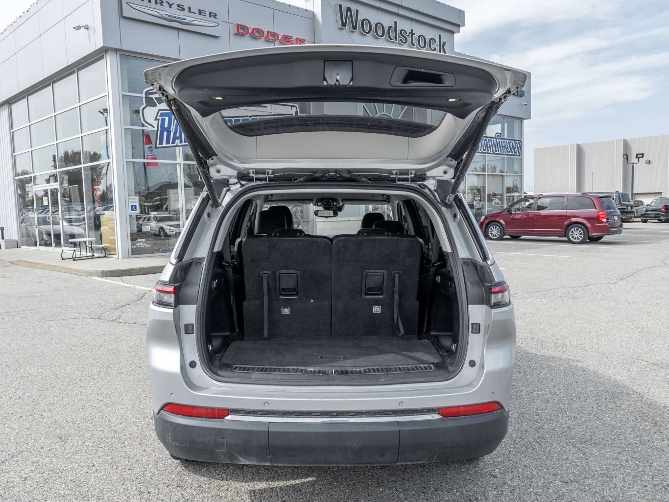 2023 Jeep Grand Cherokee LIMITED L BLIND SPOT POWER DOORS