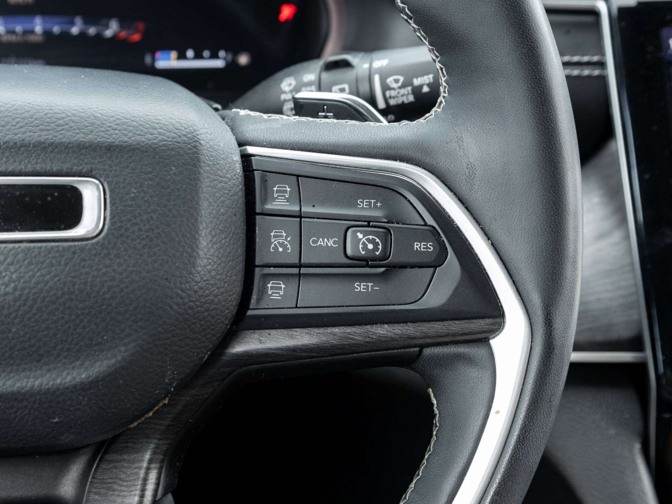 2023 Jeep Grand Cherokee LIMITED L BLIND SPOT POWER DOORS