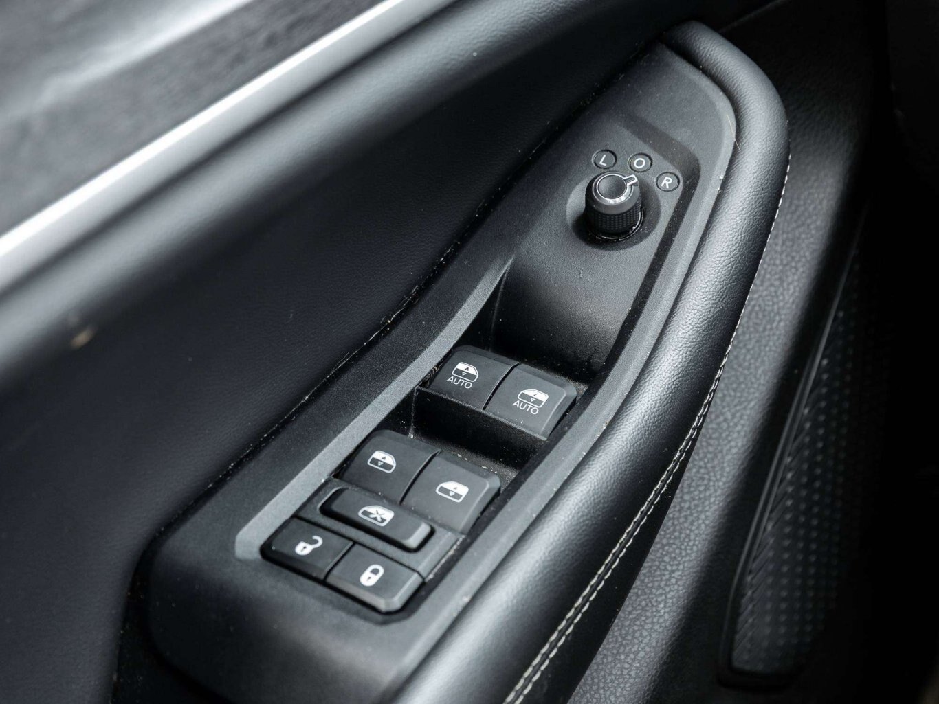 2023 Jeep Grand Cherokee LIMITED L BLIND SPOT POWER DOORS