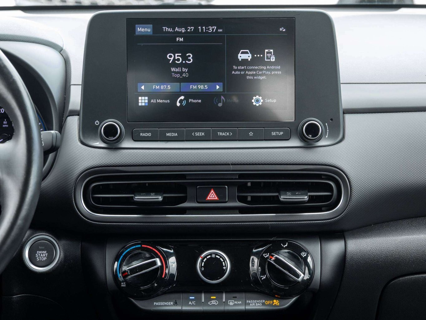 2023 Hyundai KONA PREFERRED FRESH TRADE IN GREAT ON GAS