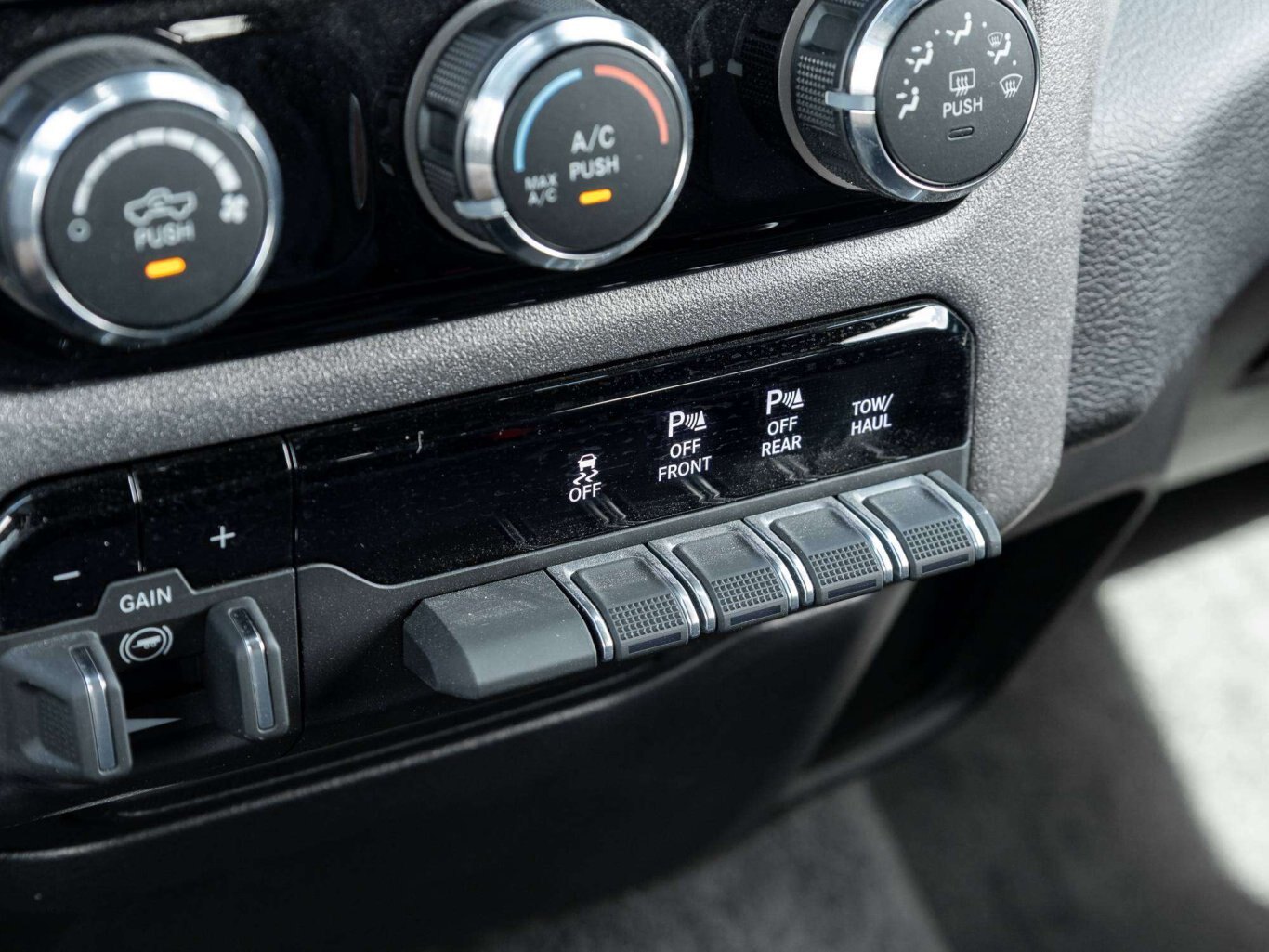 2025 Ram 1500 SPORT APPEARENCE 3L HURRICANE 3.92 CO CAR