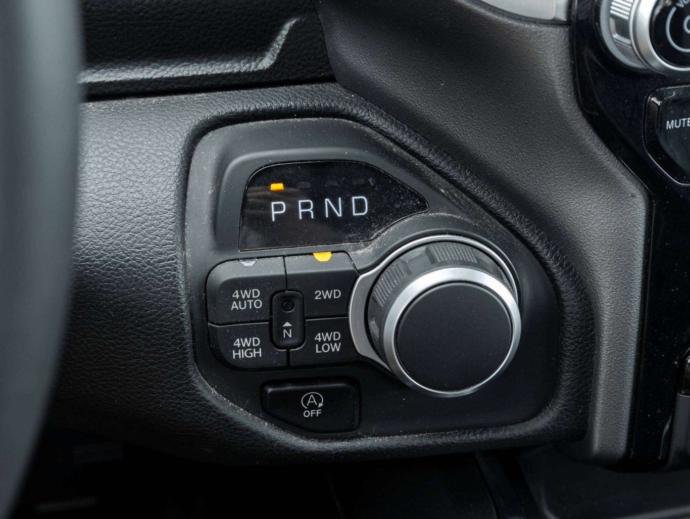 2025 Ram 1500 BIG HORN LEVEL 2 BED UTILITY CO CAR