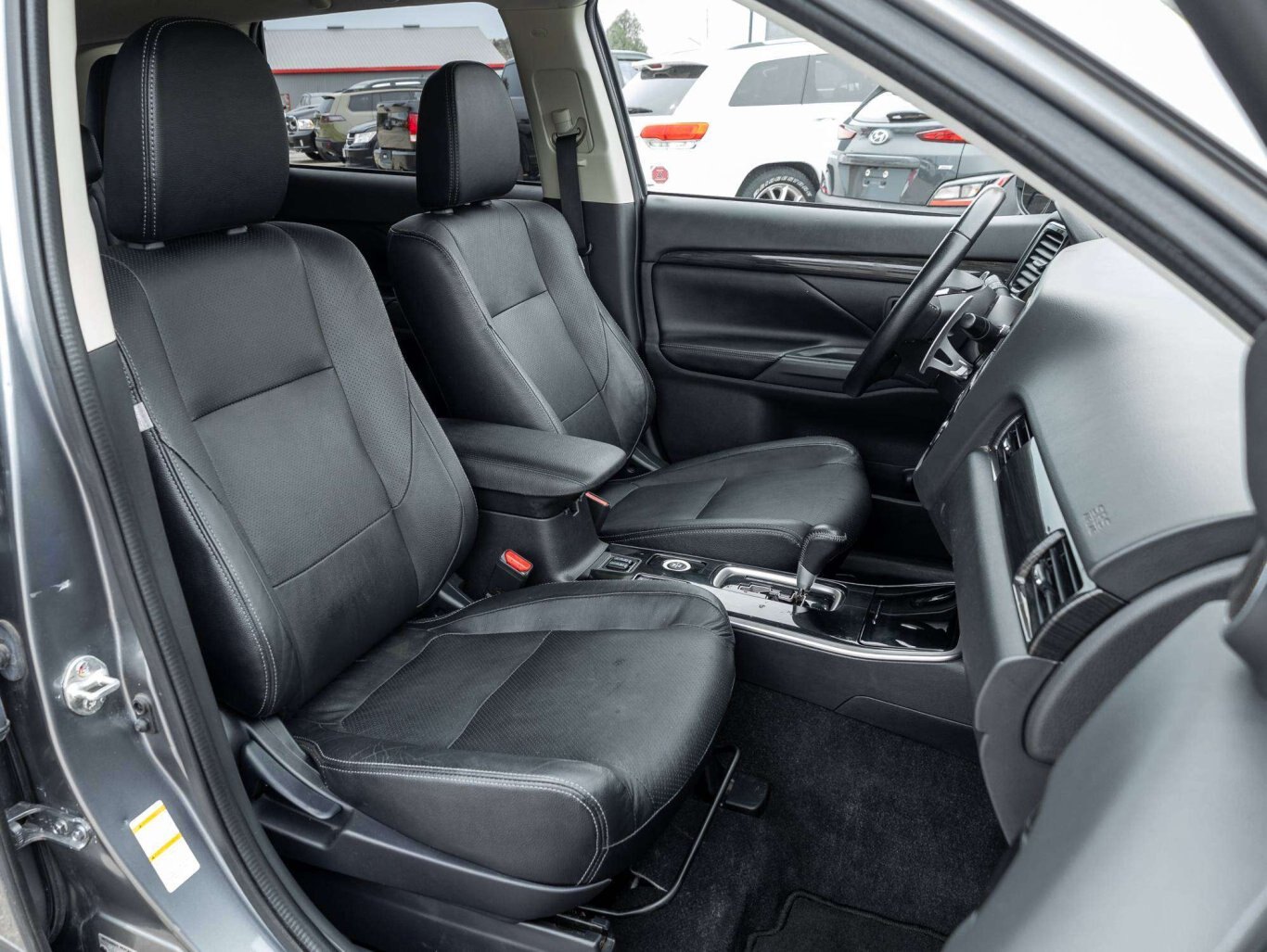 2018 Mitsubishi Outlander GT SUNROOF HEATED SEATS/WHEEL LOW KMS