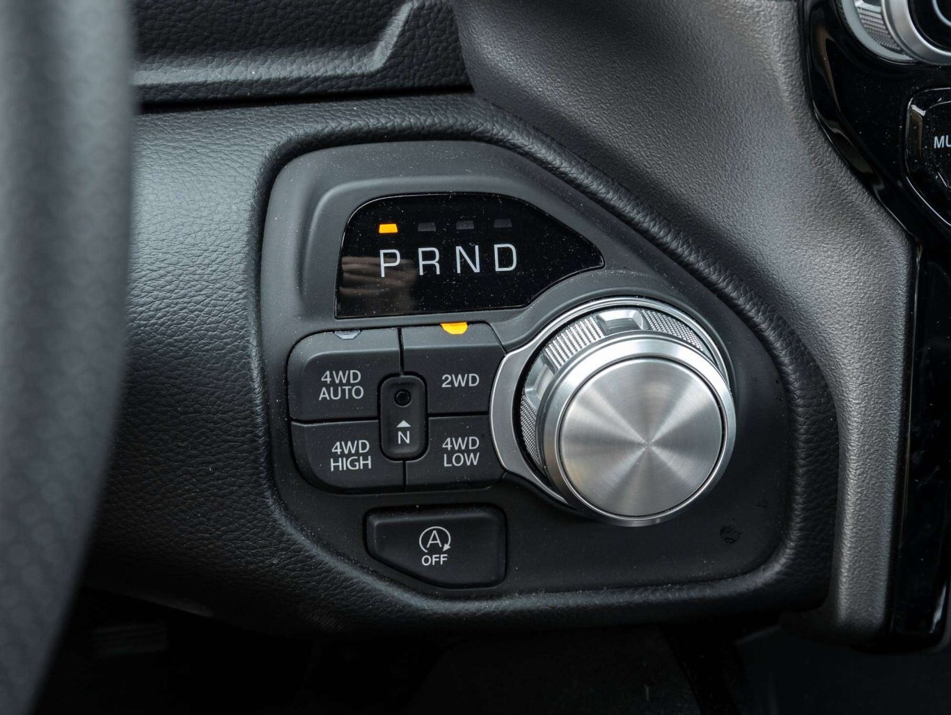 2026 Ram 1500 SPORT 3.92 REAR AXLE NAV HEATED SEATS/WHEEL