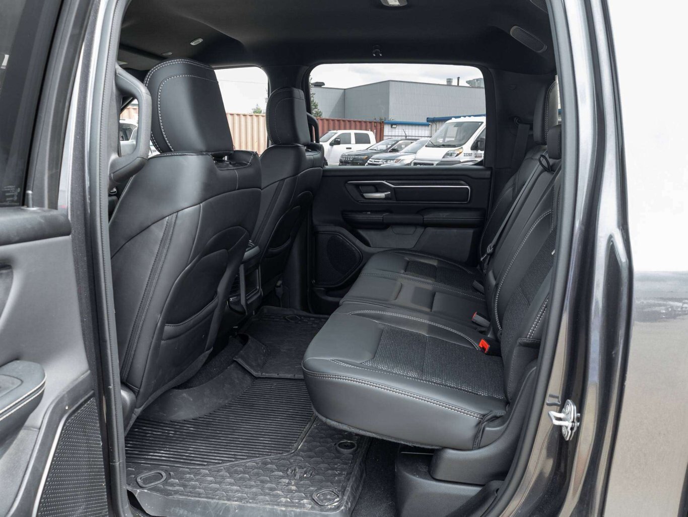 2026 Ram 1500 SPORT 3.92 REAR AXLE NAV HEATED SEATS/WHEEL