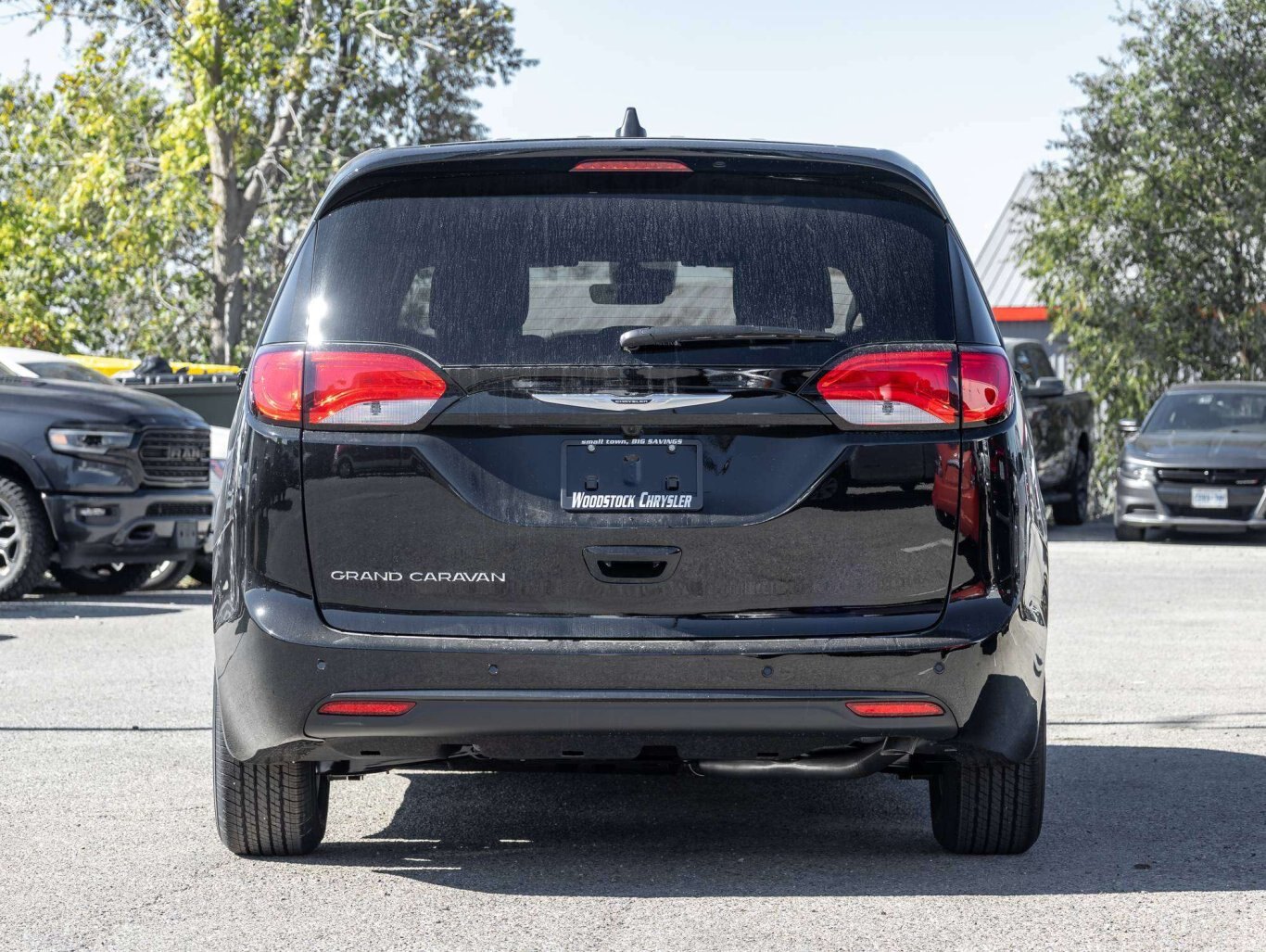 2027 Chrysler Grand Caravan SXT 2WD
