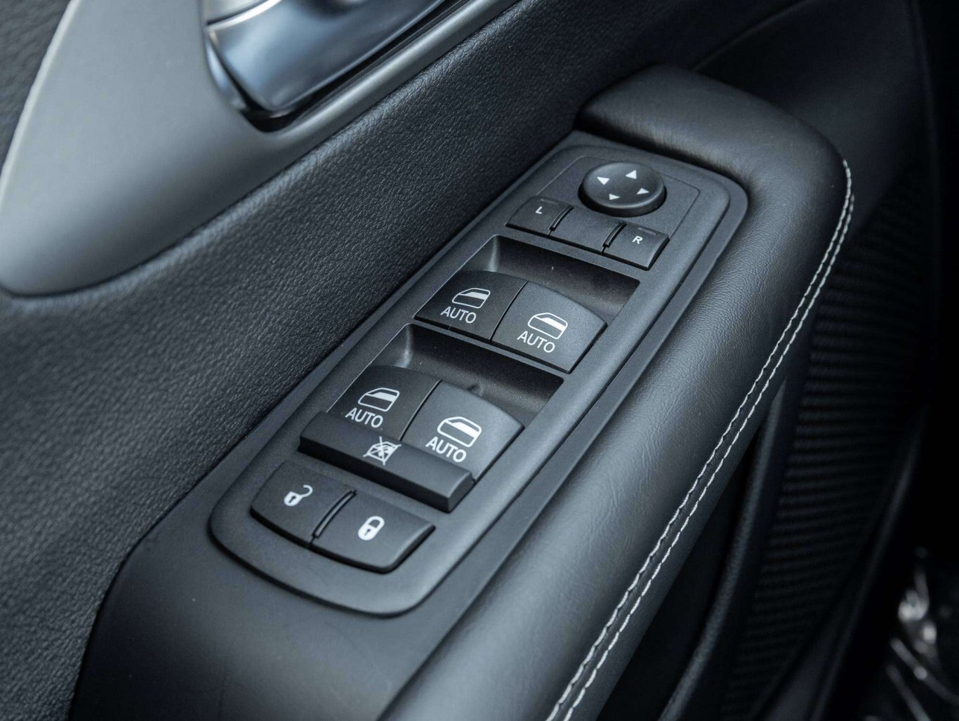 2027 Chrysler Grand Caravan SXT 2WD