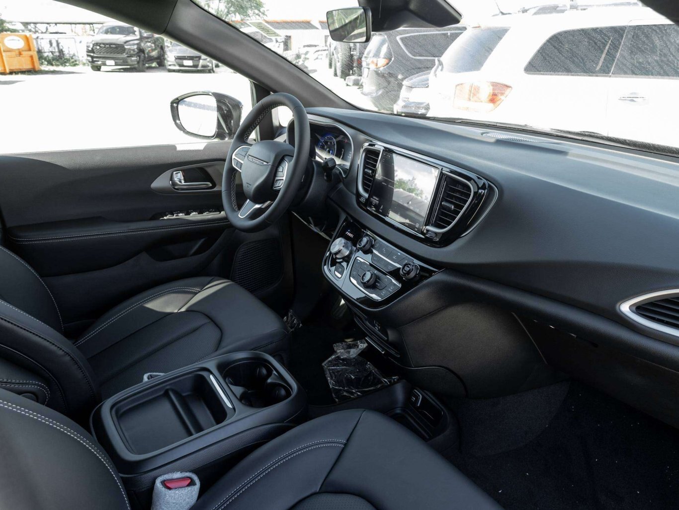 2027 Chrysler Grand Caravan SXT 2WD