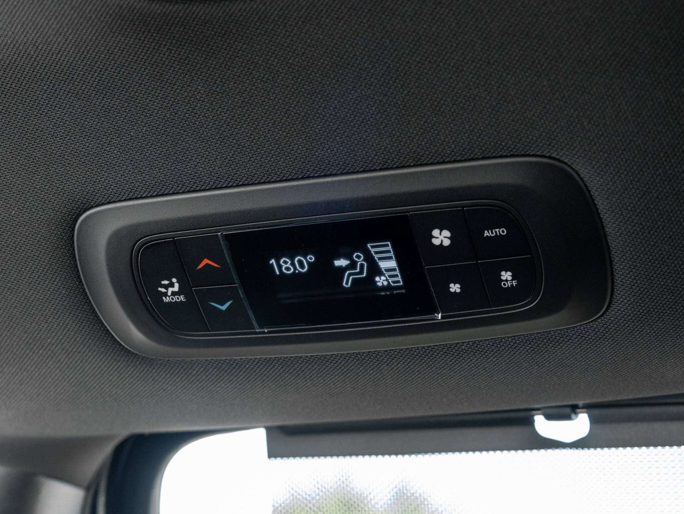 2027 Chrysler Grand Caravan SXT 2WD