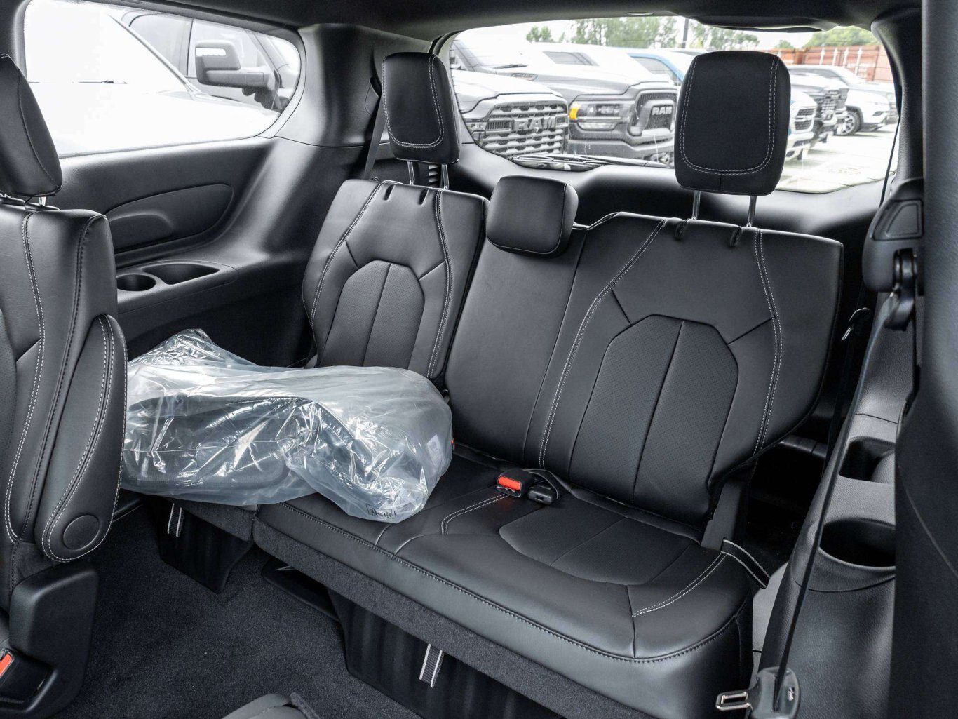2027 Chrysler Grand Caravan SXT FULL STOW N GO BRAND NEW ORIGINAL VAN