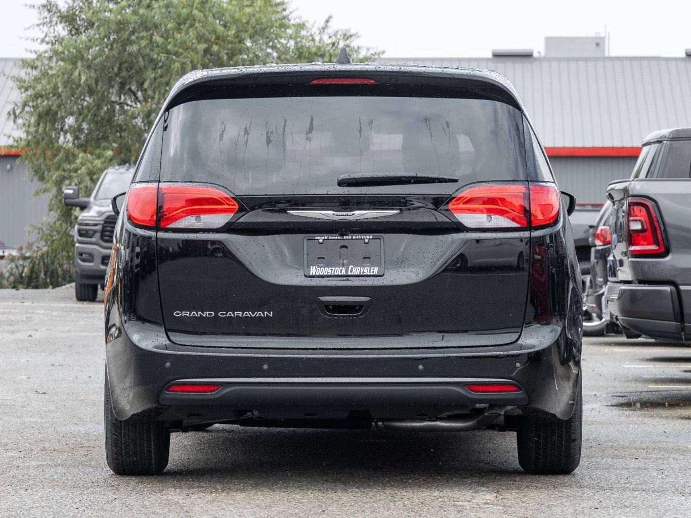 2027 Chrysler Grand Caravan SXT 2WD