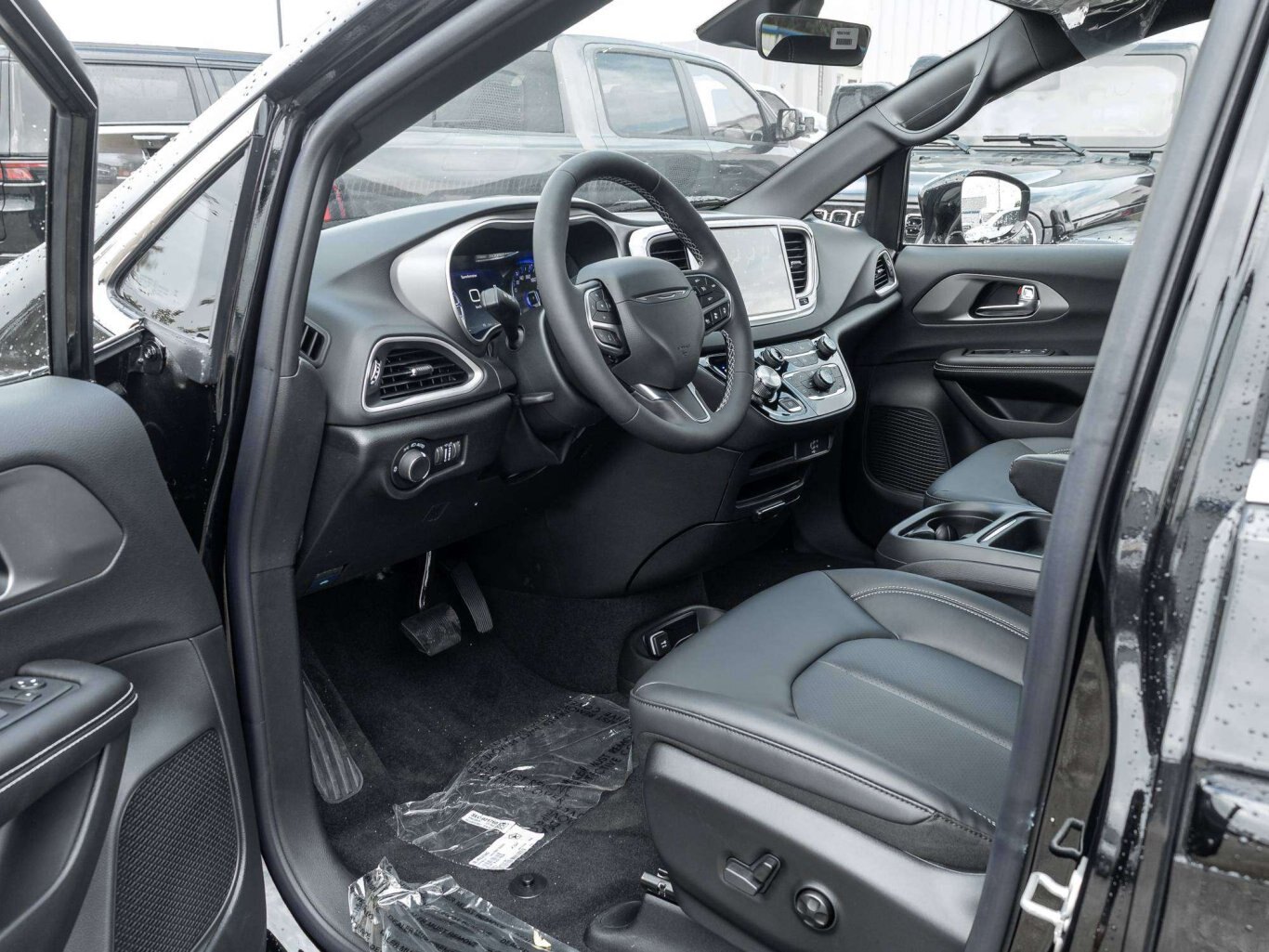 2027 Chrysler Grand Caravan SXT 2WD