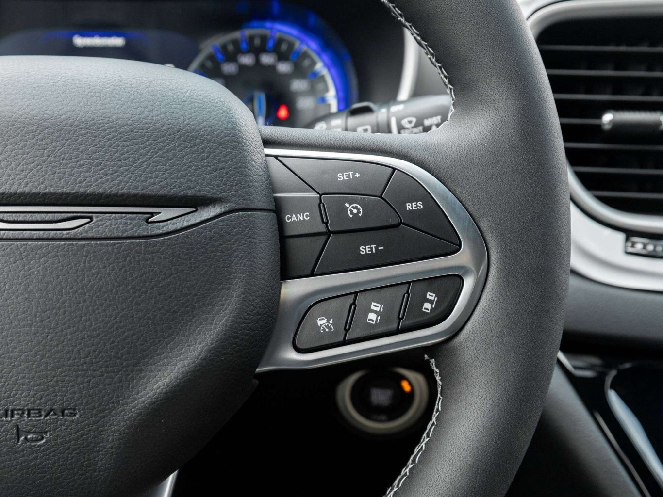 2027 Chrysler Grand Caravan SXT 2WD