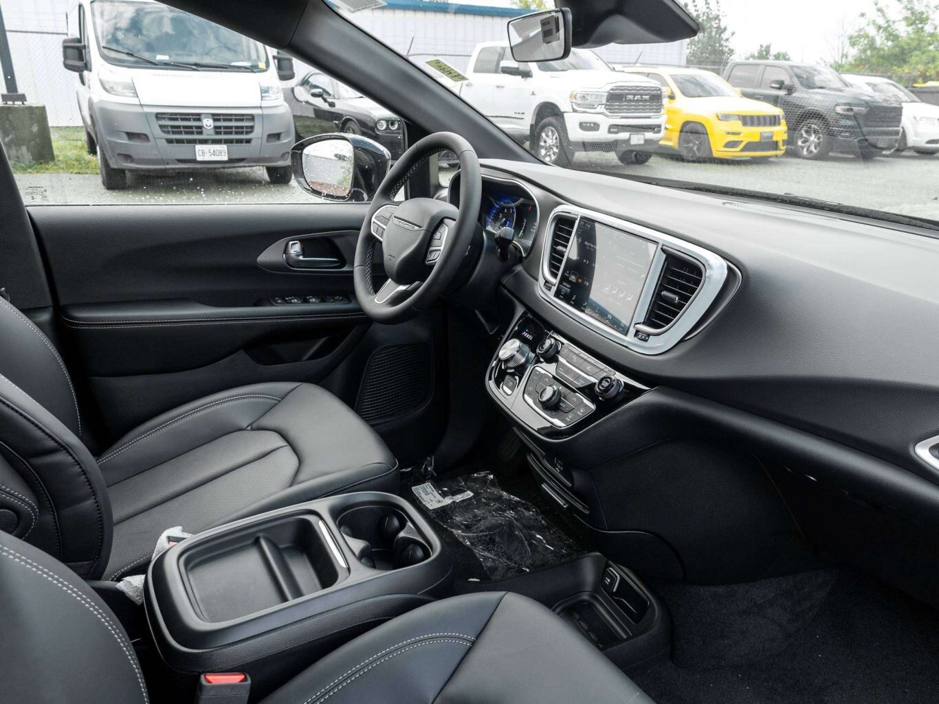 2027 Chrysler Grand Caravan SXT 2WD