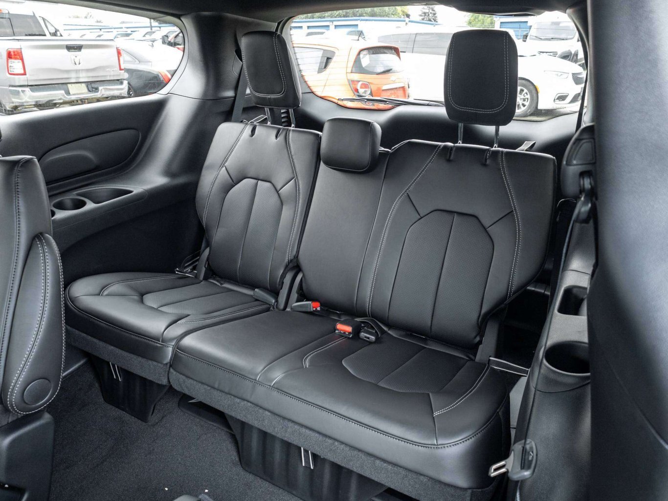 2027 Chrysler Grand Caravan SXT 2WD