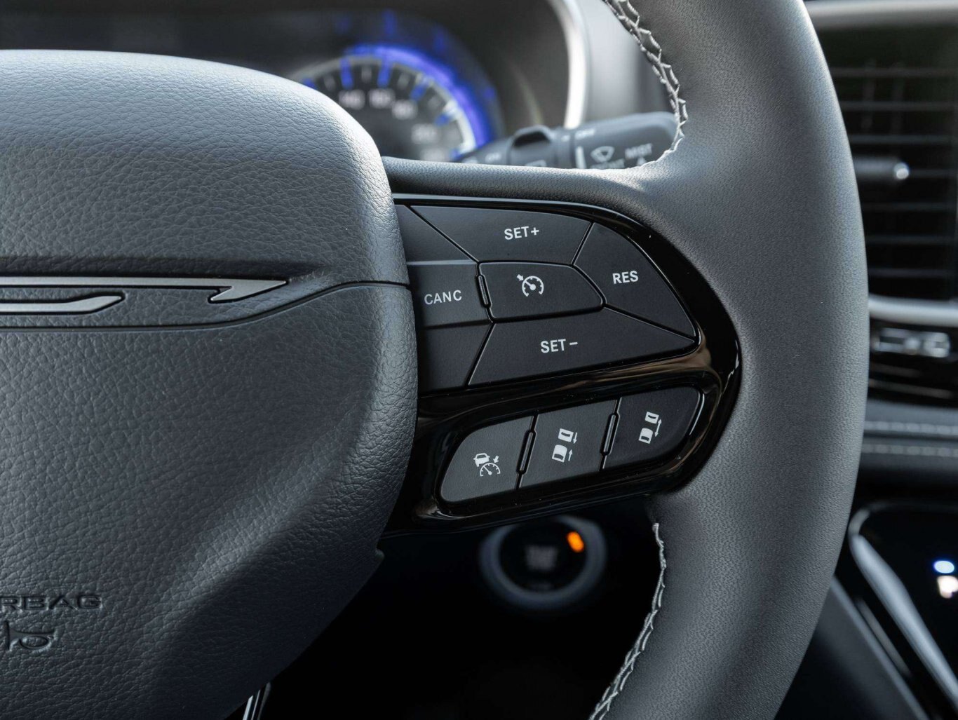 2027 Chrysler Pacifica SELECT ALL NEW DESIGN LOW RATES