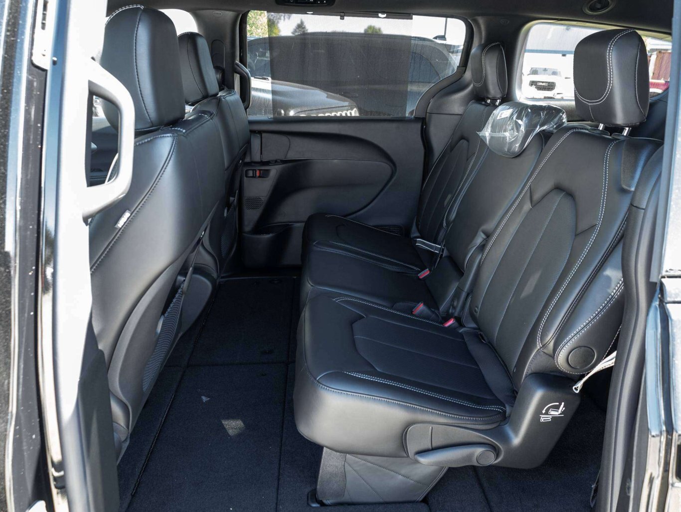 2027 Chrysler Pacifica SELECT ALL NEW DESIGN LOW RATES