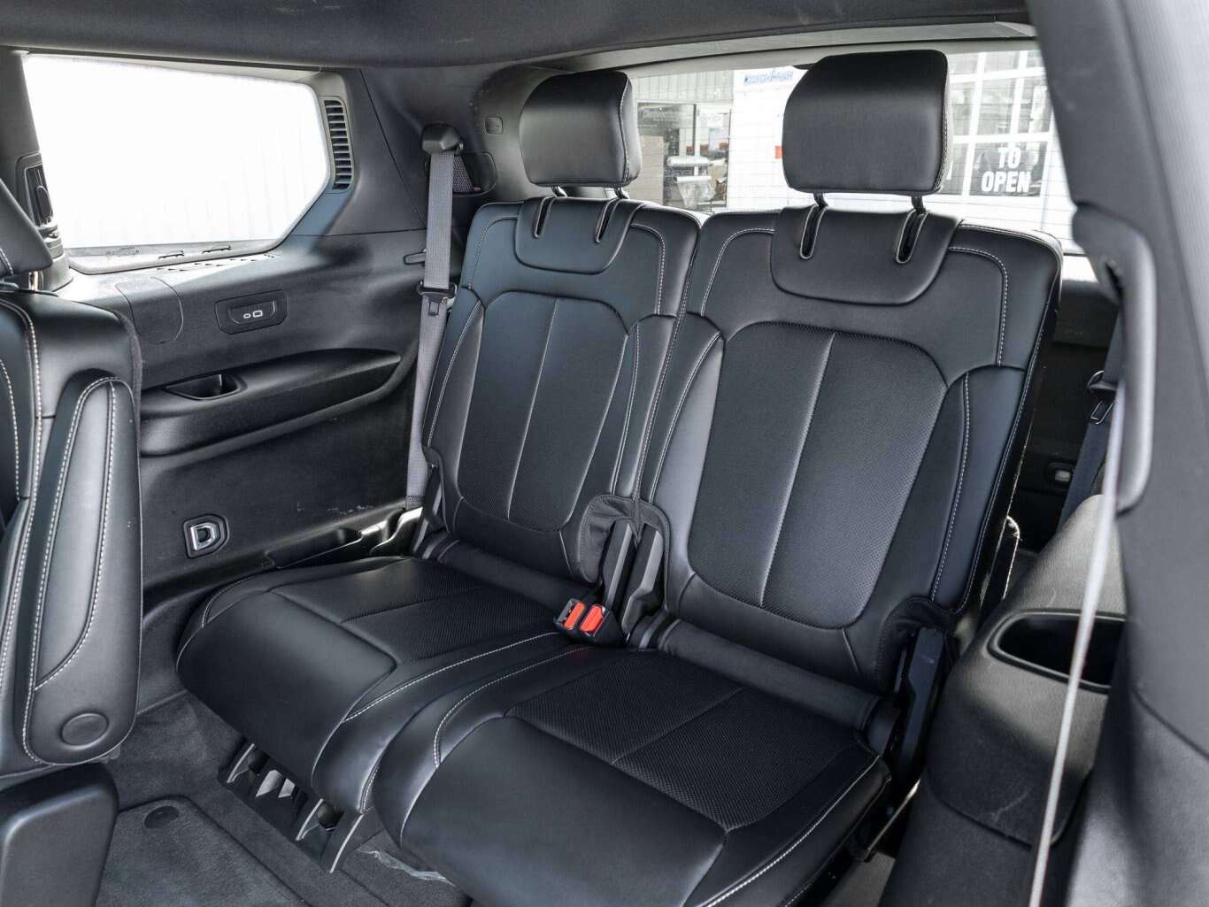 2025 Jeep Grand Cherokee LIMITED PANO BLACK TOP CAPTAINS LUXURY