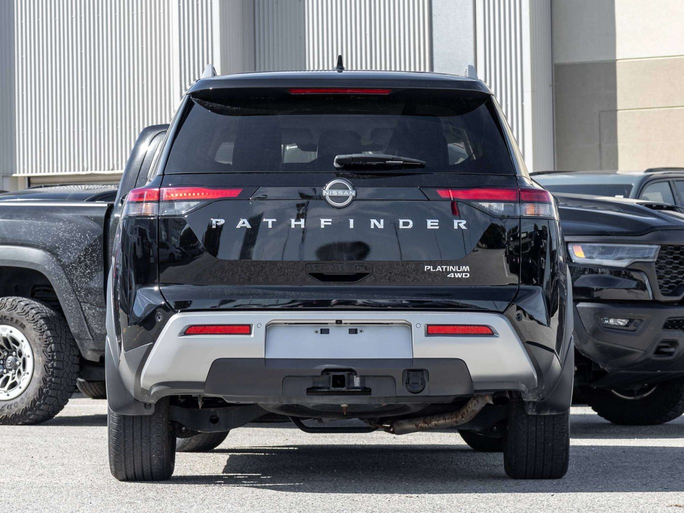 2024 Nissan Pathfinder PLATINUM SPECIAL FEATURE 7 PASSENGER LOADED