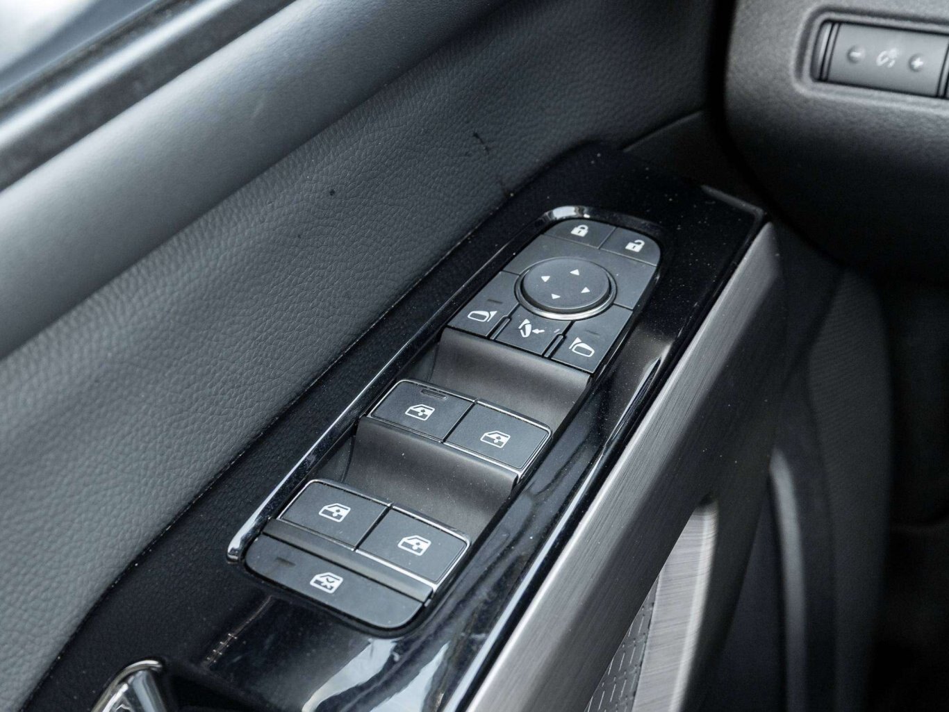 2024 Nissan Pathfinder PLATINUM SPECIAL FEATURE 7 PASSENGER LOADED