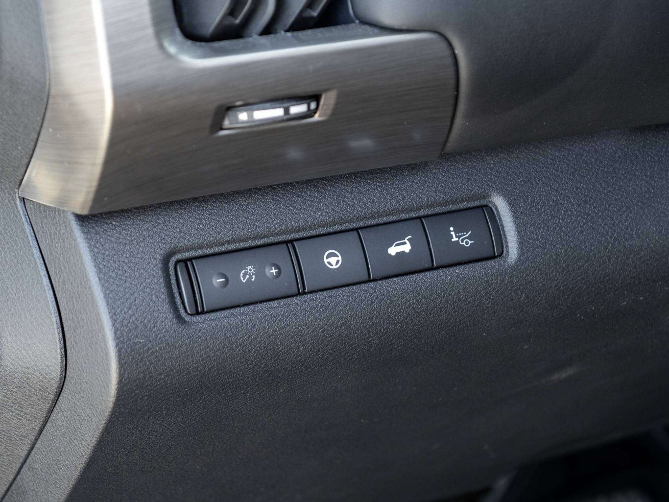 2024 Nissan Pathfinder PLATINUM SPECIAL FEATURE 7 PASSENGER LOADED