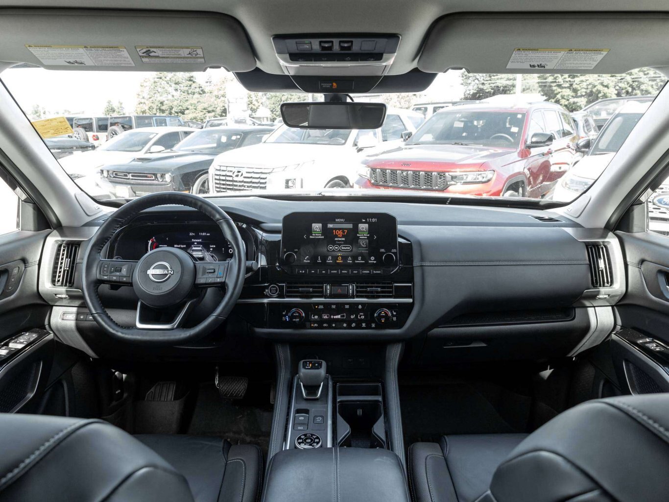 2024 Nissan Pathfinder PLATINUM SPECIAL FEATURE 7 PASSENGER LOADED
