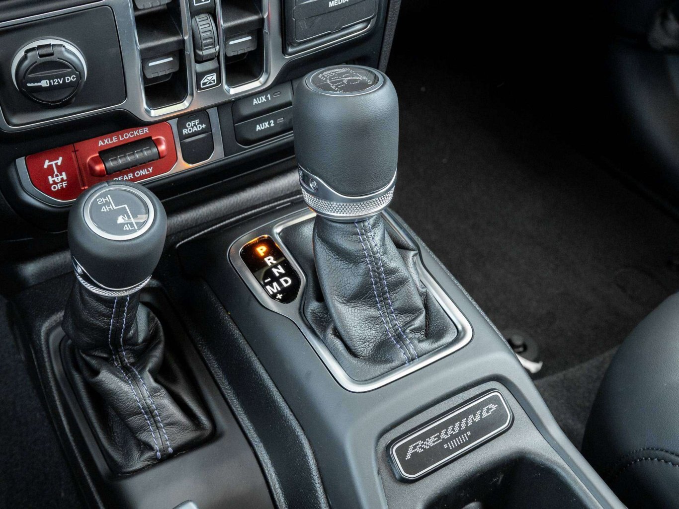2026 Jeep Gladiator REWIND SPECIAL EDITION LEATHER TECH LED