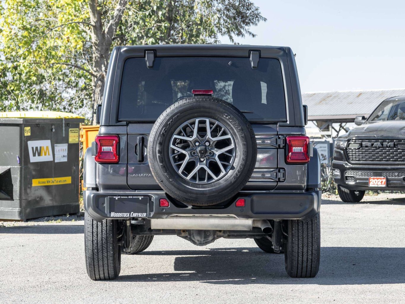 2025 Jeep Wrangler SAHARA LEATHER SAFETY HTD SEAT RMT START