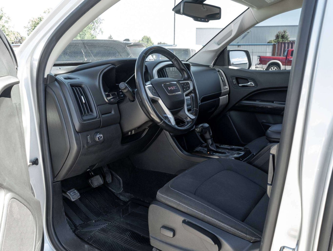 2018 GMC Canyon SLE LOW KMS MUST SEE BLUETOOTH