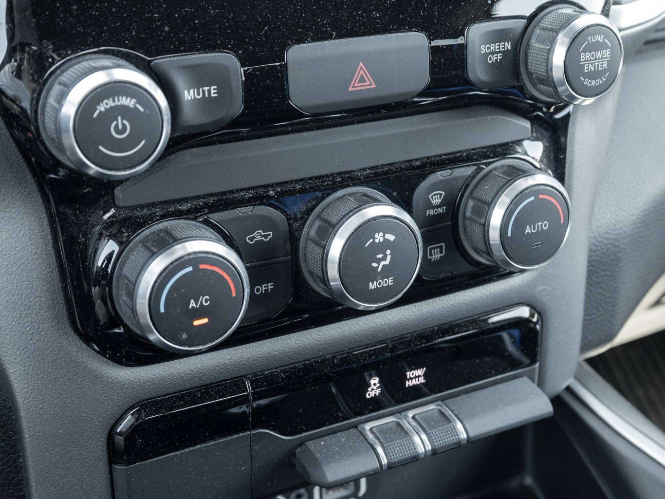 2022 Ram 1500 BIG HORN LV1 REMOTE START FRESH TRADE
