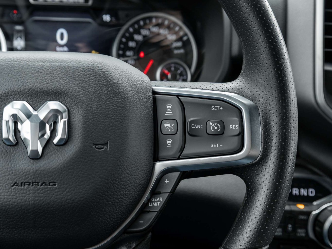 2026 Ram 1500 EXPRESS BRAND NEW WHY BUY USED LOW PAYMENTS