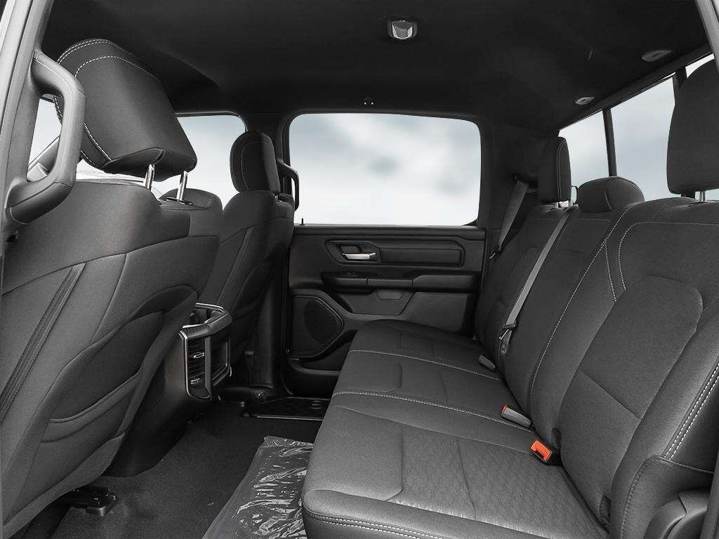 2026 Ram 1500 Express 4x4 Crew Cab 5'7 Box