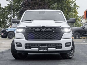 2026 Ram 1500 Express 4x4 Crew Cab 5'7 Box