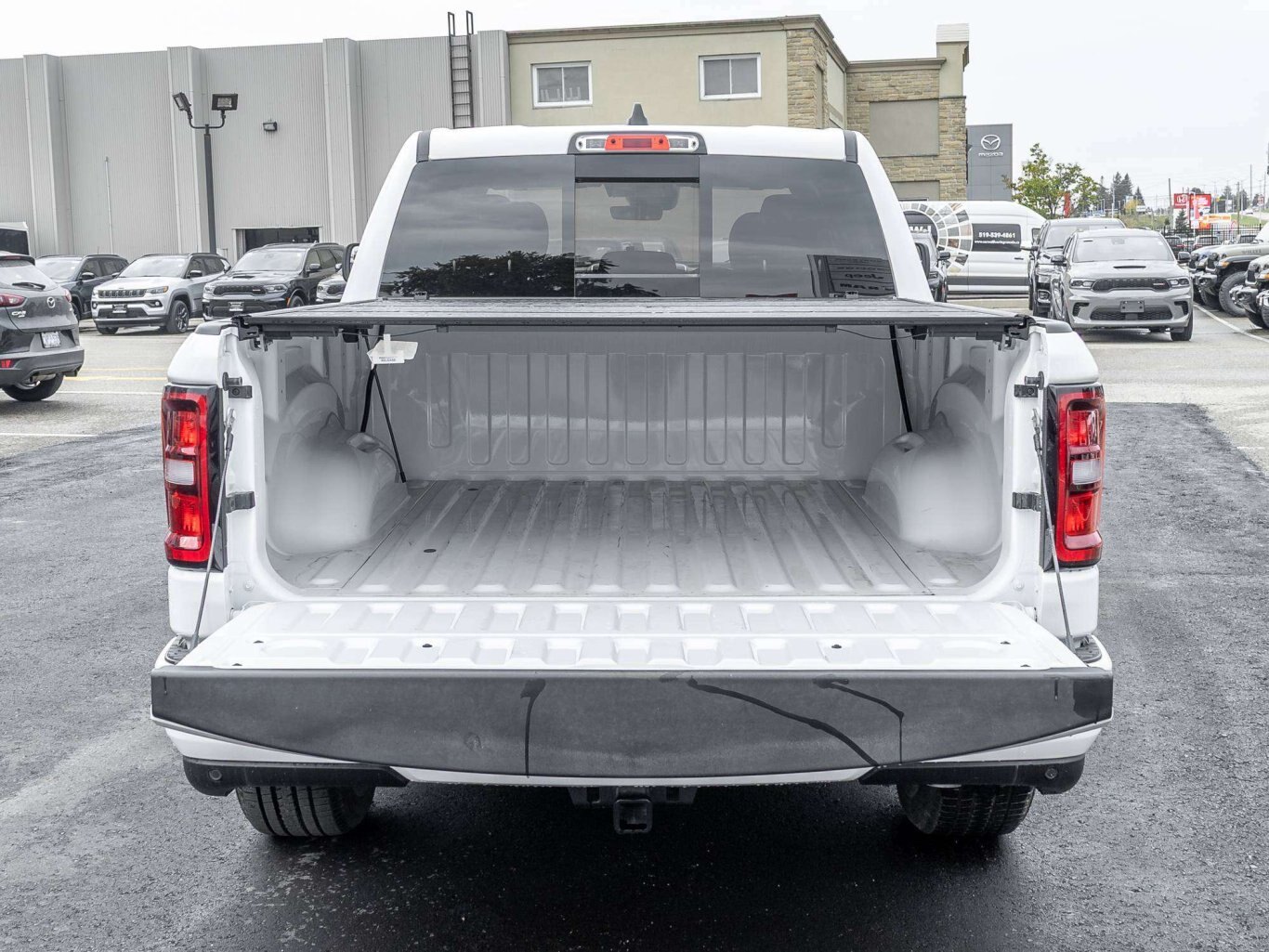 2026 Ram 1500 Express 4x4 Crew Cab 5'7 Box