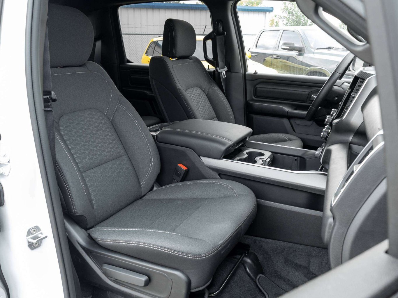 2026 Ram 1500 Express 4x4 Crew Cab 5'7 Box