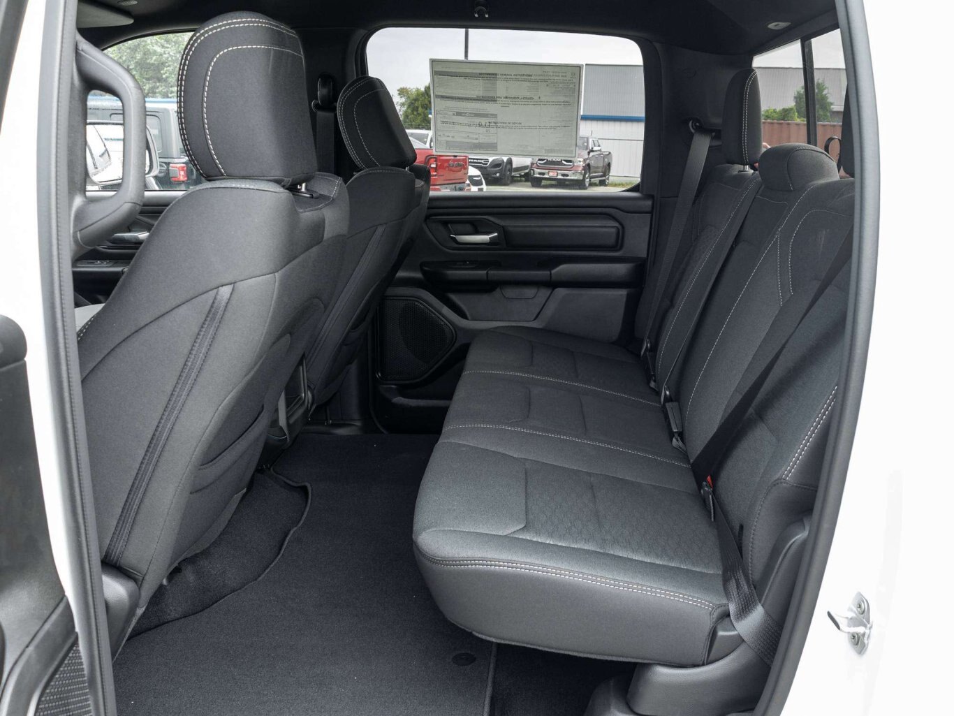 2026 Ram 1500 Express 4x4 Crew Cab 5'7 Box