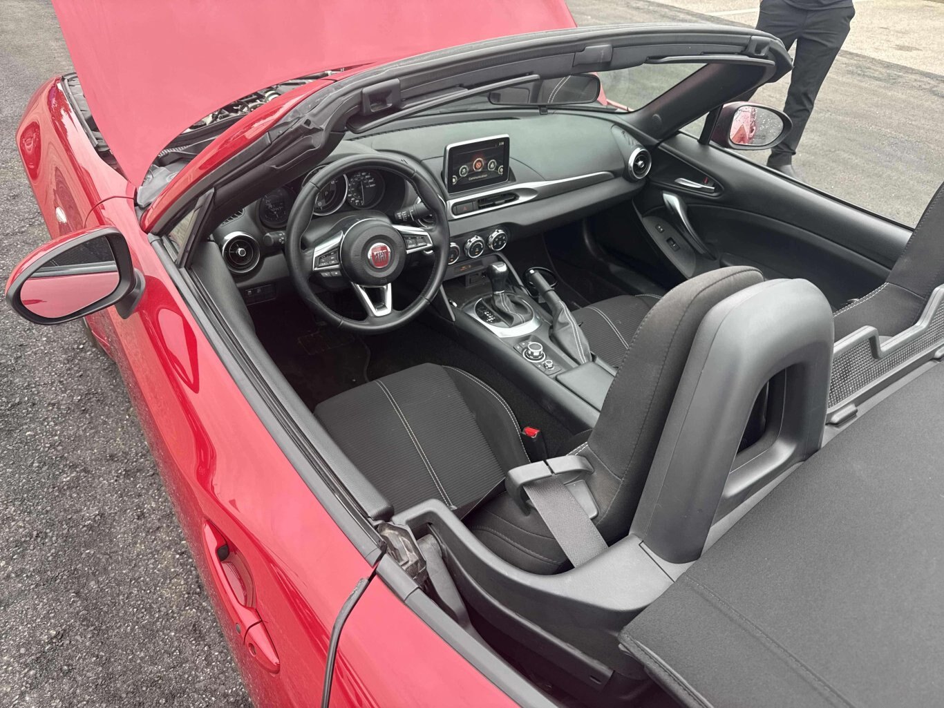 2017 FIAT 124 Spider SPECIAL FEATURE SAVE NOW LOW PAYMENTS LOW KM