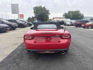 2017 FIAT 124 Spider SPECIAL FEATURE SAVE NOW LOW PAYMENTS LOW KM