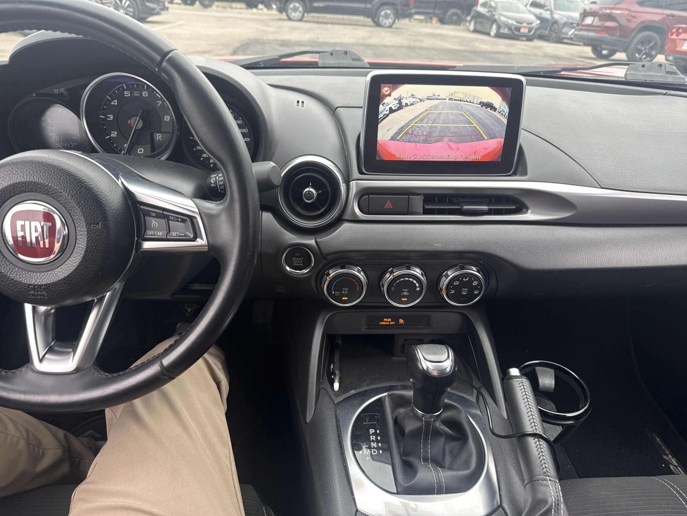 2017 FIAT 124 Spider SPECIAL FEATURE SAVE NOW LOW PAYMENTS LOW KM