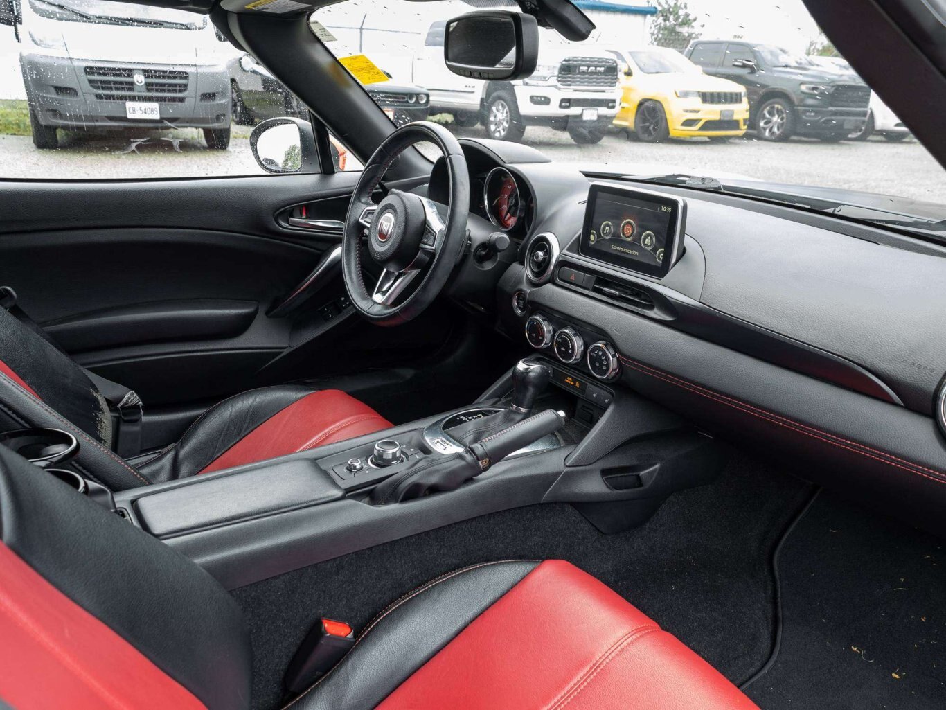 2017 FIAT 124 Spider ABARTH BOSE LEATHER LOW KMS LOCAL TRADE
