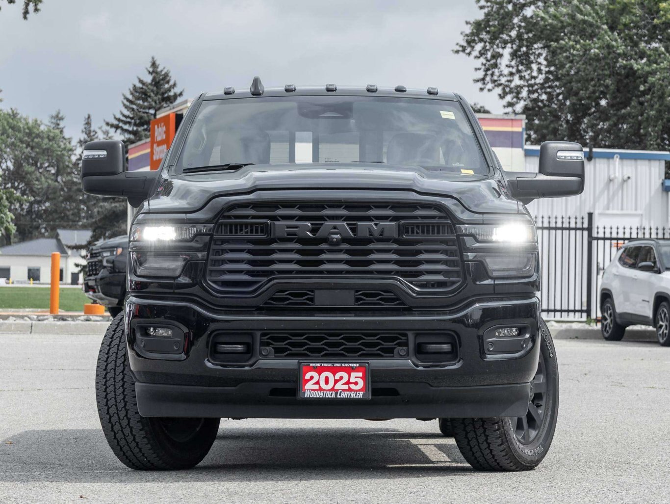 2025 Ram 2500 BIG HORN NIGHT PKG LV2 PKG 4X4 CLEAN TRUCK