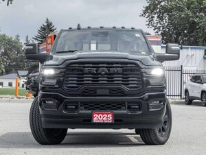 2025 Ram 2500 BIG HORN NIGHT PKG LV2 PKG 4X4 CLEAN TRUCK