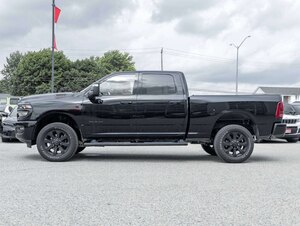 2025 Ram 2500 BIG HORN NIGHT PKG LV2 PKG 4X4 CLEAN TRUCK