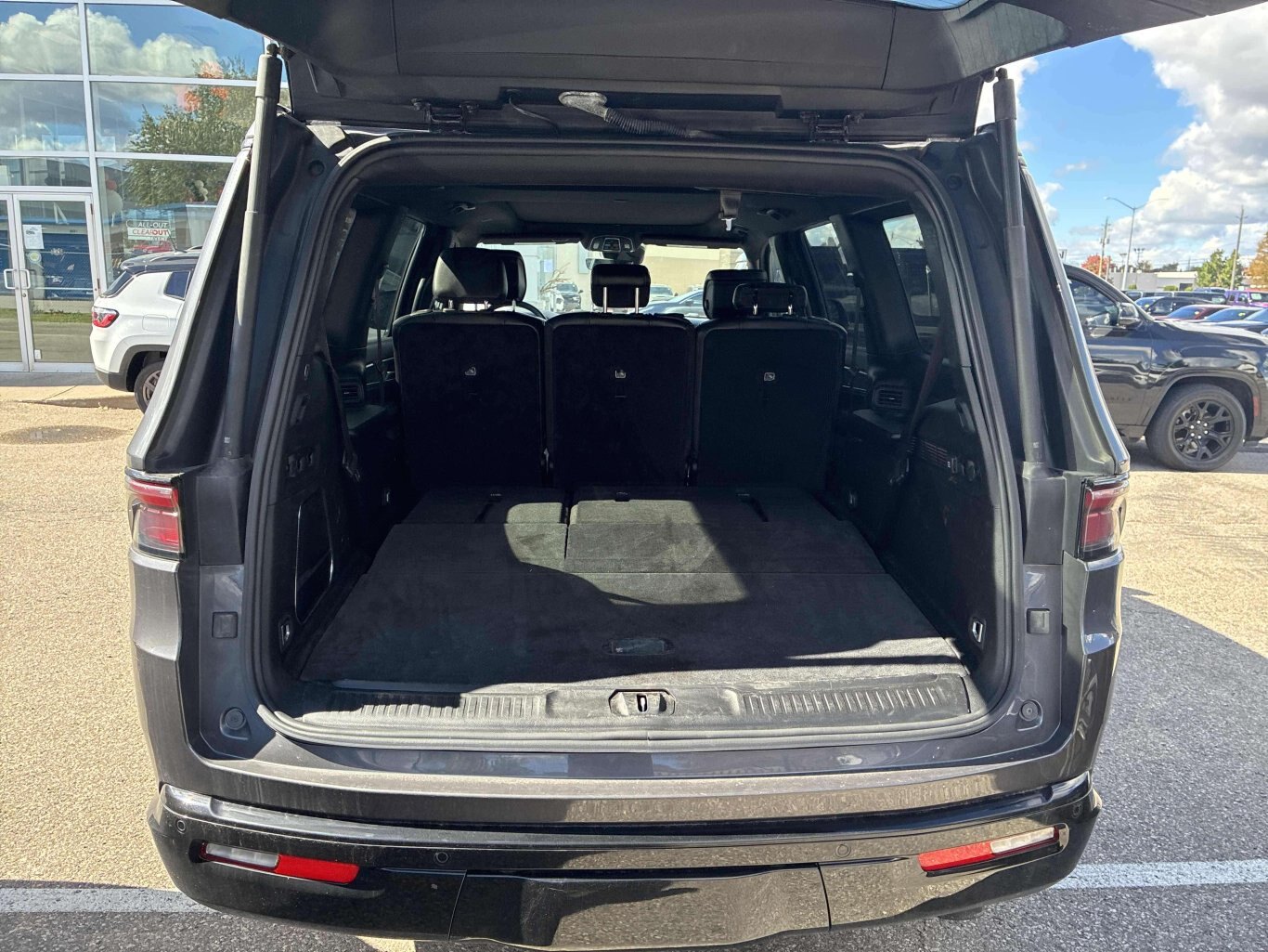 2024 Jeep Wagoneer SERIES 2 CARBIDE ALPINE PANO ADAPTIVE