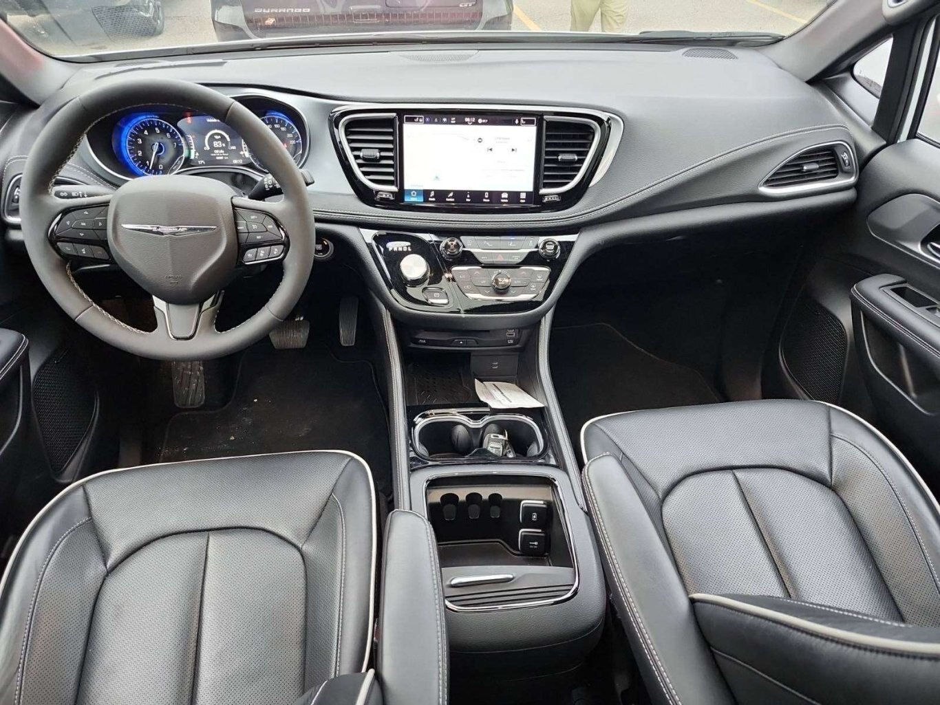 2026 Chrysler Pacifica LIMITED S PKG PANO ROOF 2 DVDS H/K AUDIO