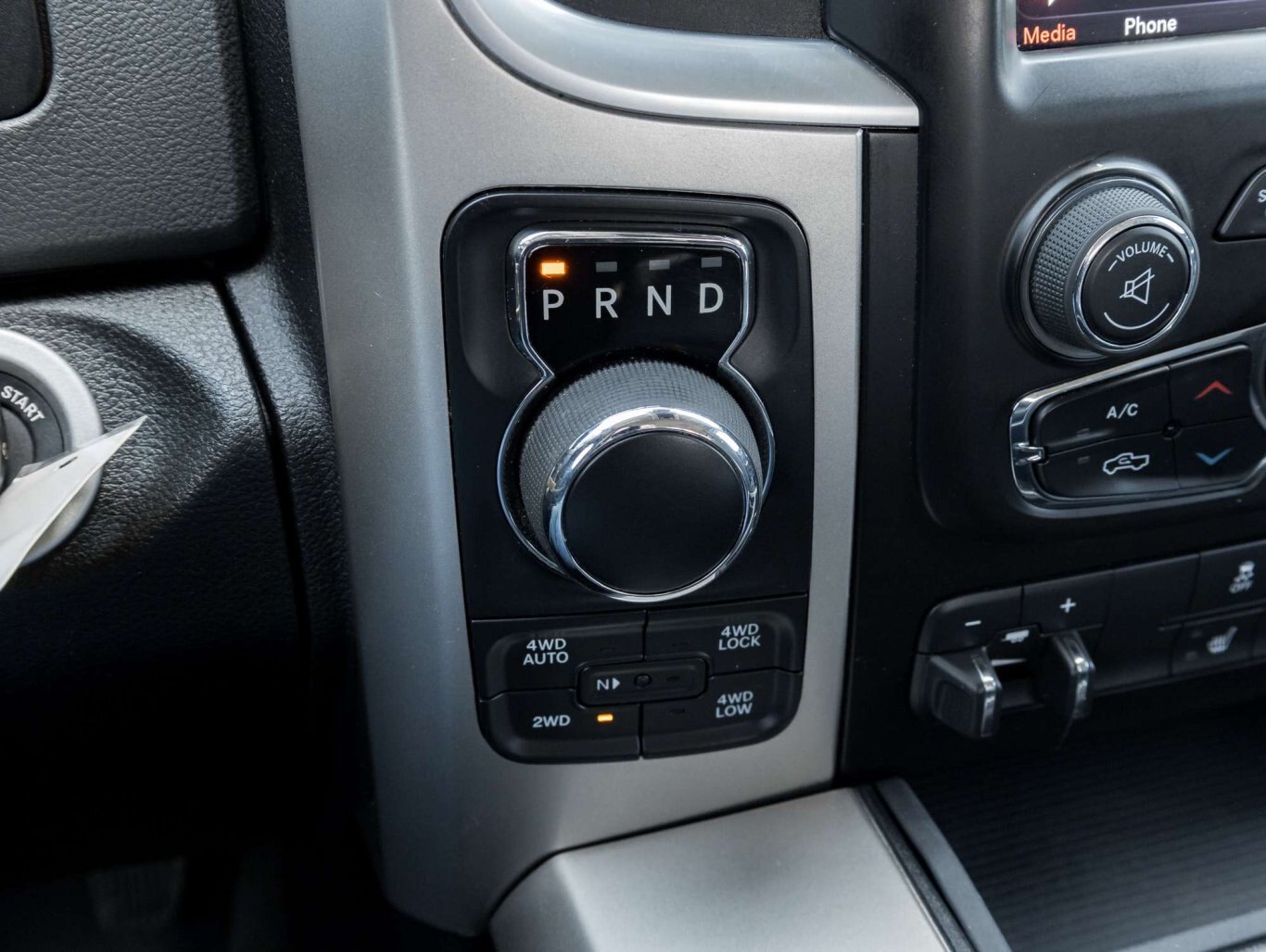 2018 Ram 1500 ECO DIESEL LOADED CHROME PKG LOW PAYMENTS